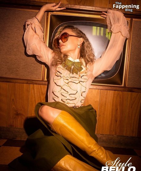 pantyhose milf onlyfans hot naked gallery