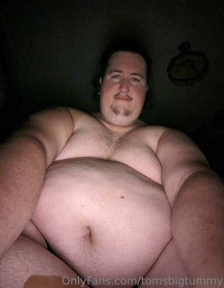 tomsbigtummy pornstar exclusive image