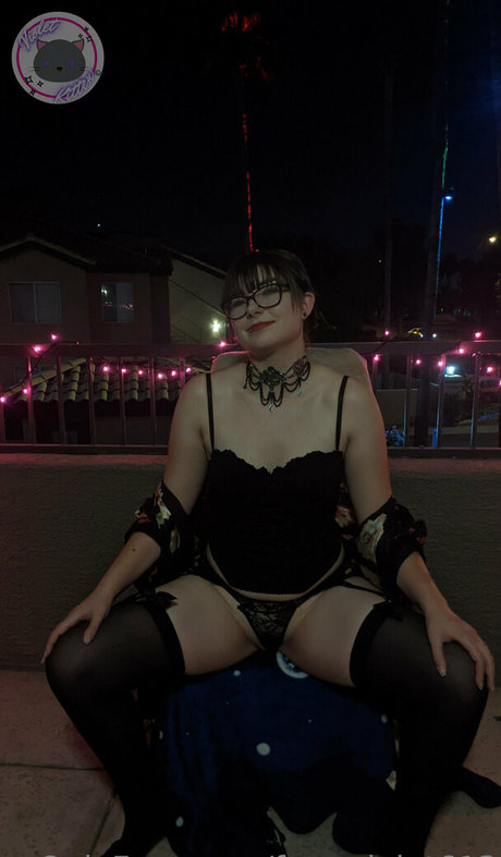 violet613videos exclusive model images