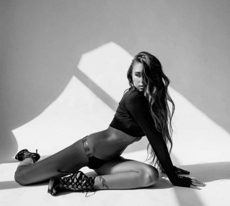 blonde deepthroat onlyfans art xxx pics