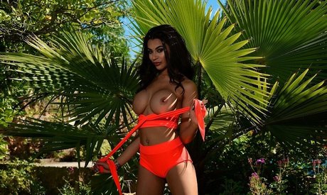 latina shemale onlyfans adult images
