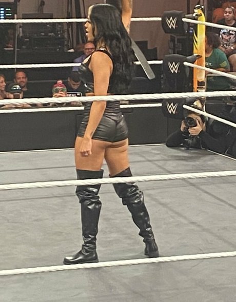 Cora Jade exclusive star photos