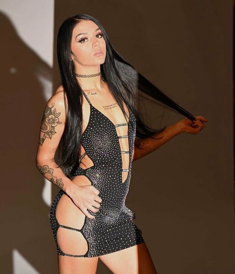 Cora Jade pornstar naked photo