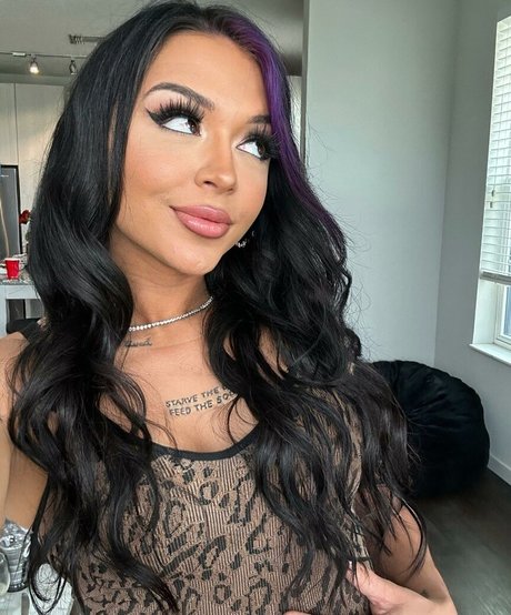 black xxx onlyfans free naked image