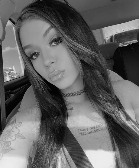 Cora Jade hd star image