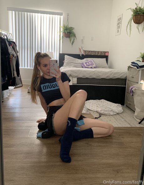 ass spread onlyfans pornos archive