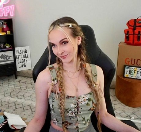 latina shemale onlyfans hot nude pictures