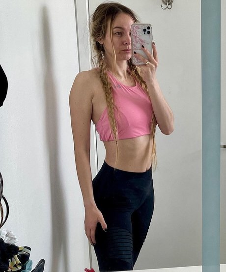 squat riding onlyfans pornos images