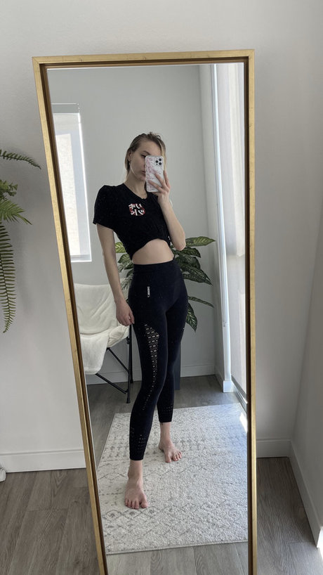 huge tits milf onlyfans sexy photos