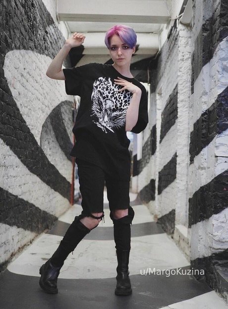 tiny onlyfans sexy naked images