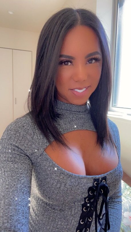 Ts Miran star pornographic image