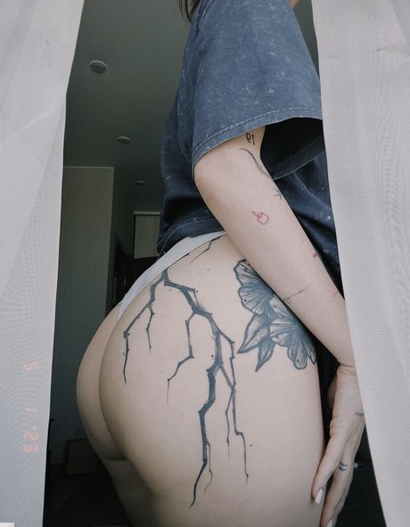 frottage onlyfans nude galleries