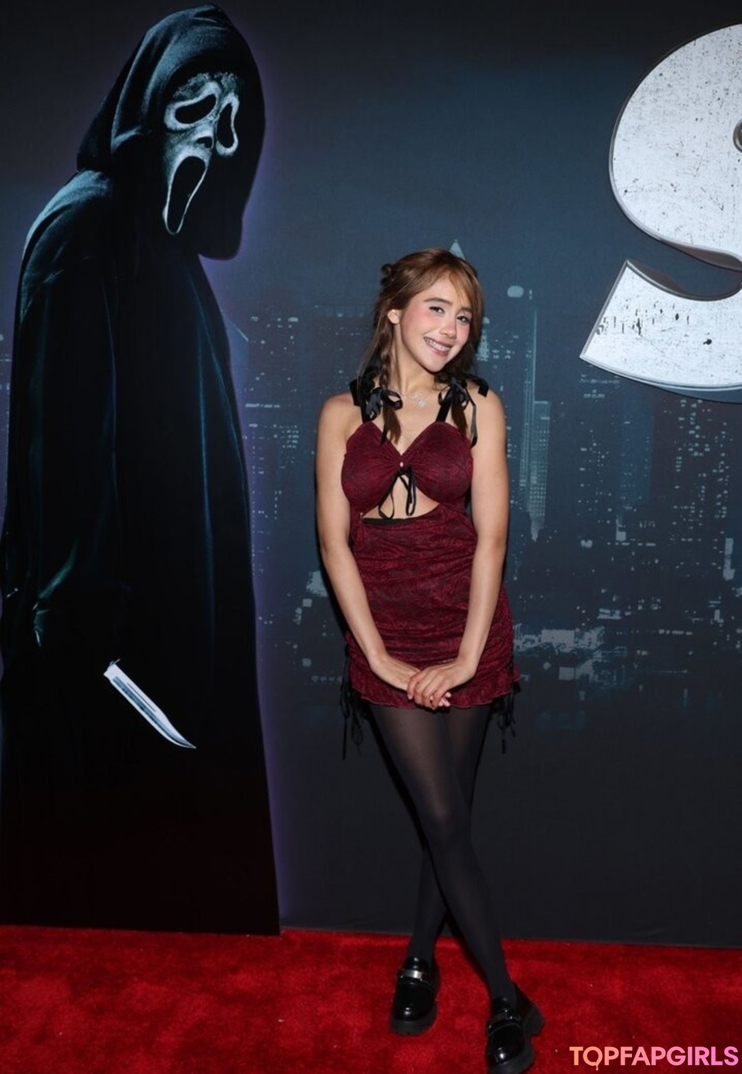 busty mom onlyfans beautiful nude pictures