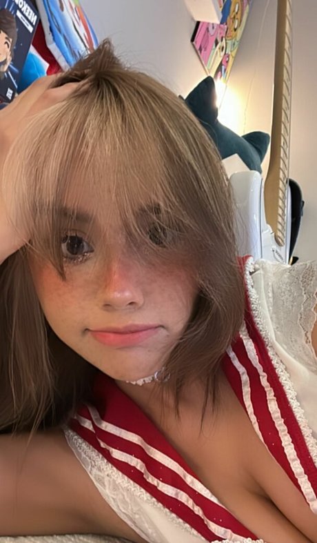 busty milf onlyfans pornographic pics