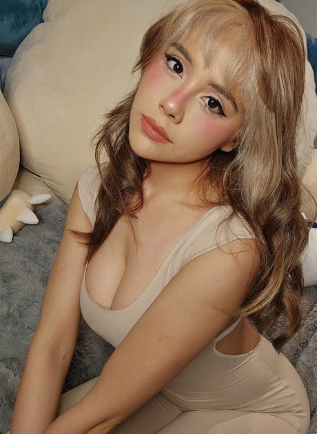 gloryhole onlyfans pretty photo