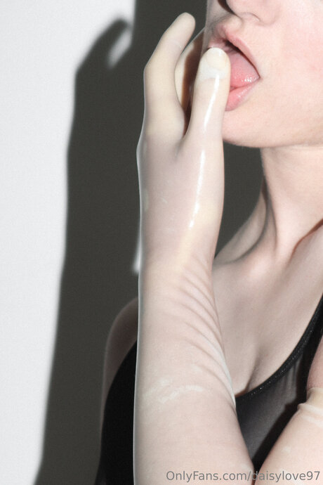 DaisyLove97 free model galleries