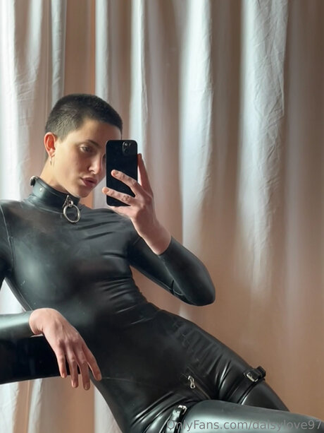 DaisyLove97 model hd galleries