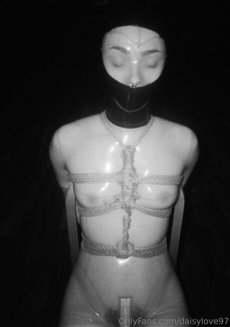 DaisyLove97 model hd photos