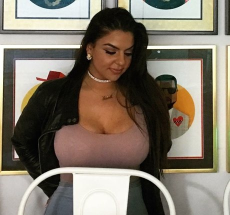 iloveteniah star free picture