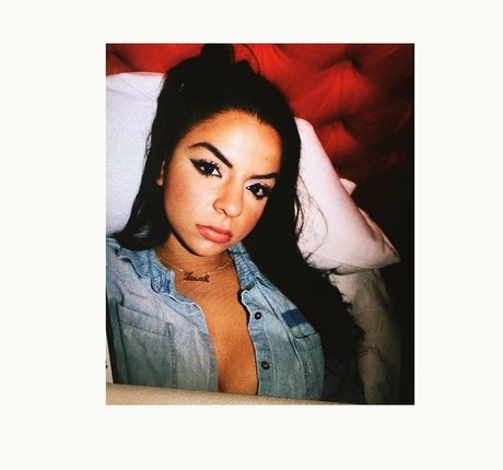 chubby goth onlyfans beautiful porn pictures