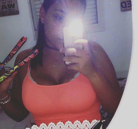 Tomer Asherian nude actress photos