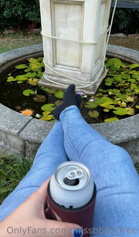 lesbian fingering onlyfans hot porn image