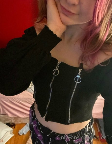 velec0r pornstar naked photos