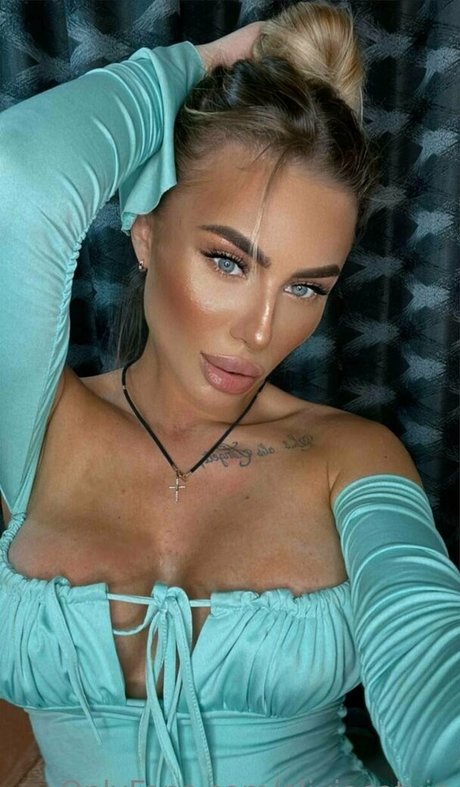 Oliviacatvip star art archive