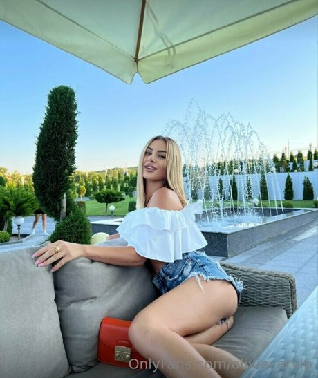Oliviacatvip model top photos