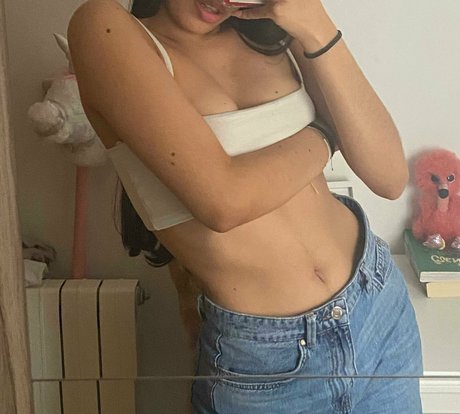 mia latinaa exclusive model pictures