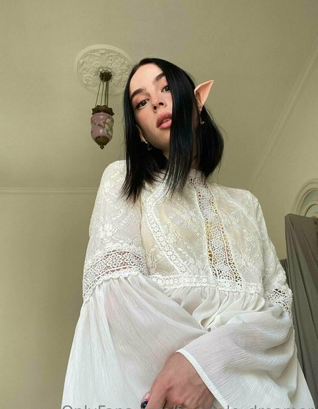 fairytale dreamer art actress archive