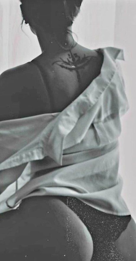 tanned onlyfans art naked galleries