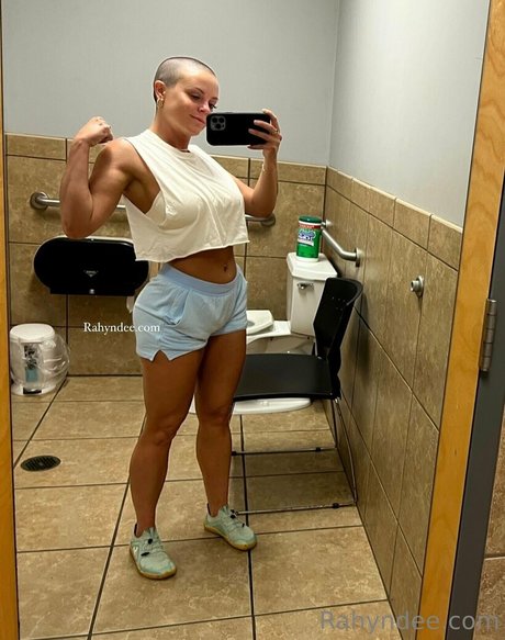 rahyndee top pornstar photo