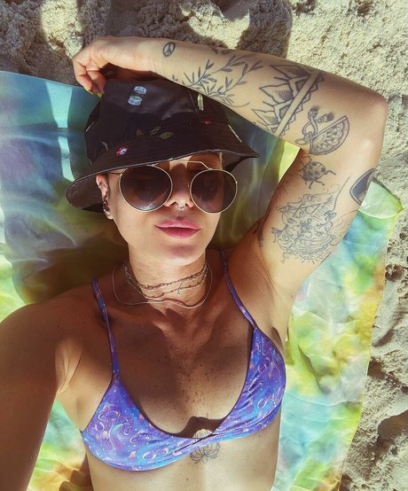 Tabata Chang model naked gallery