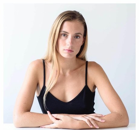 lesbian anal strapon onlyfans erotic galleries