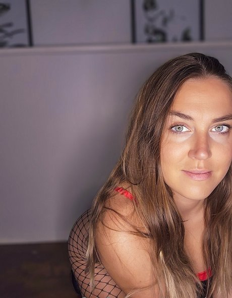 thereealrose model beautiful archive