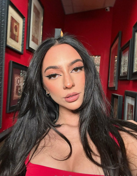 digitaldork model top pictures