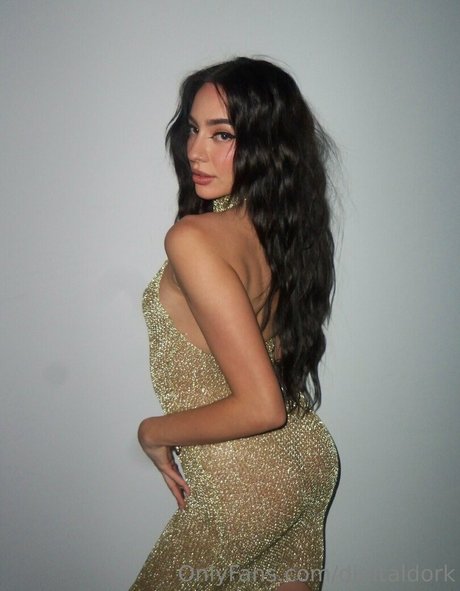 digitaldork model hot image