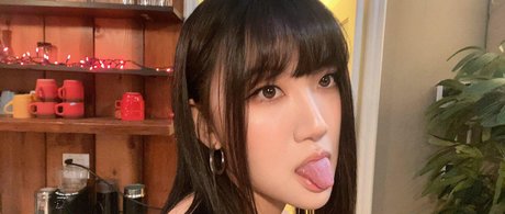 bikini ginger onlyfans pornographic image