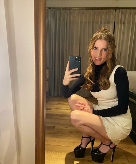 tanned onlyfans perfect photos