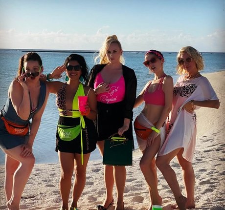 Anna Kendrick beautiful pornstar gallery