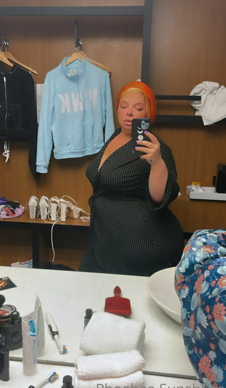 p sunshiine model pornographic photo