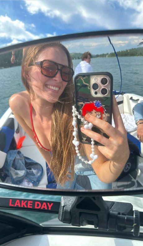 blonde shemale onlyfans xxx images