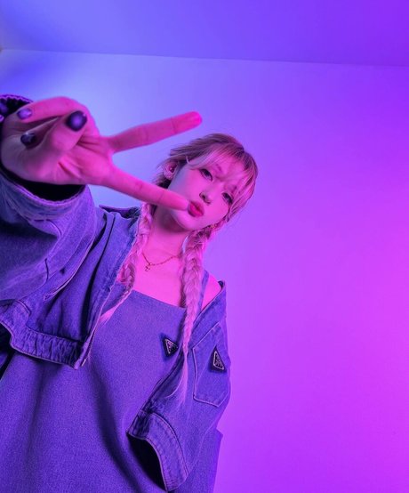 Jeon Somi star best pictures