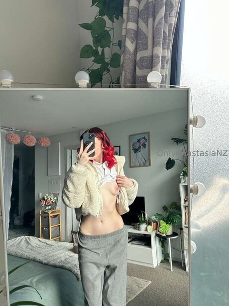 Onlyanastasianz sexy actress photo