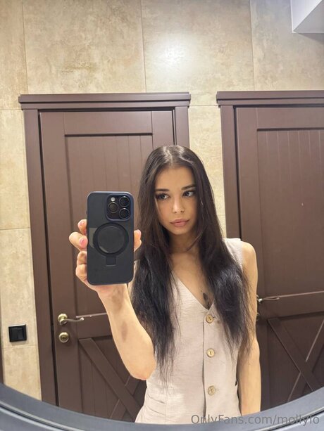 Mollylo nice pornstar galleries