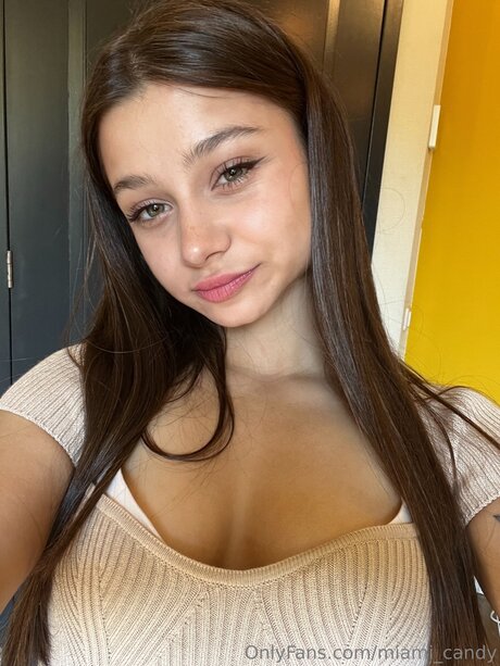 busty mom onlyfans pornographic picture