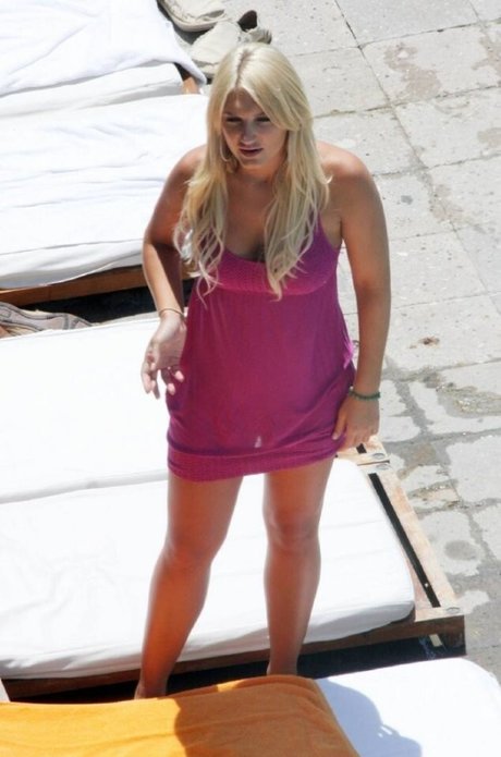 curvy shemale onlyfans nice image