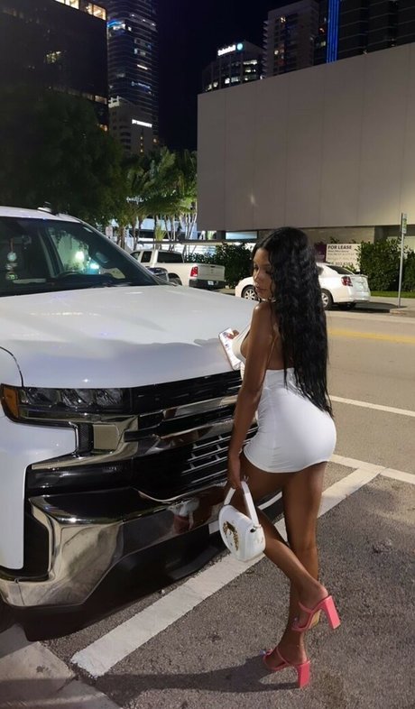 KCdoll pornstar beautiful pics