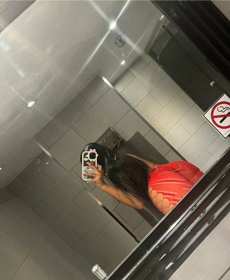 KCdoll xxx model photo